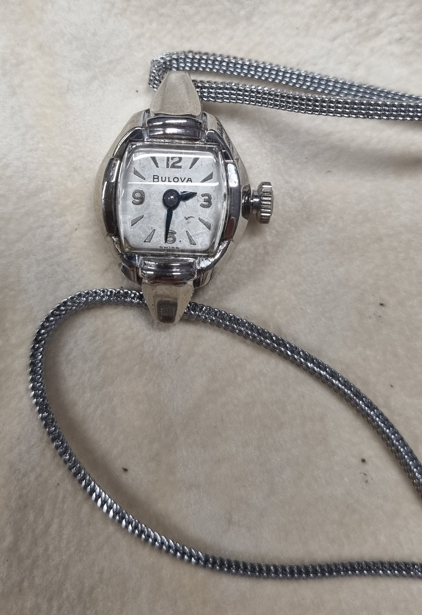 BULOVA L8 MECHANIKERIN AUS DEN 1950ER JAHREN