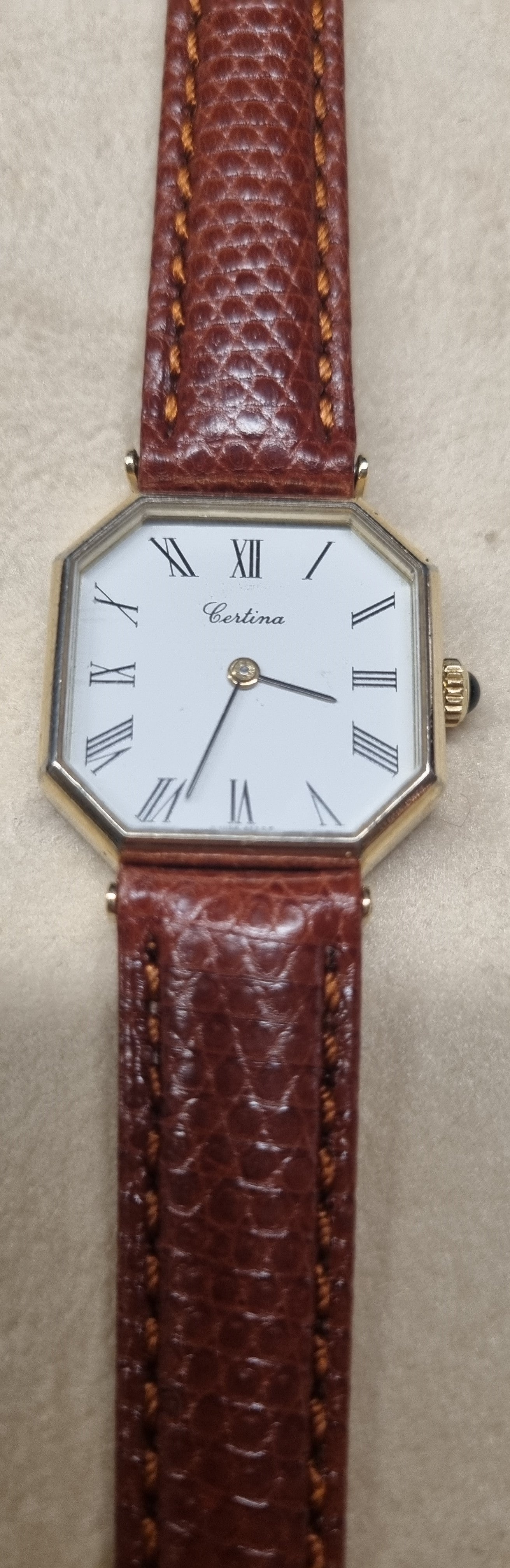 CERTINA LADY MIT HANDAUFZUG